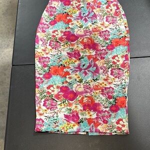 Gianni Bini Floral pencil Midi Skirt - Multicolor
